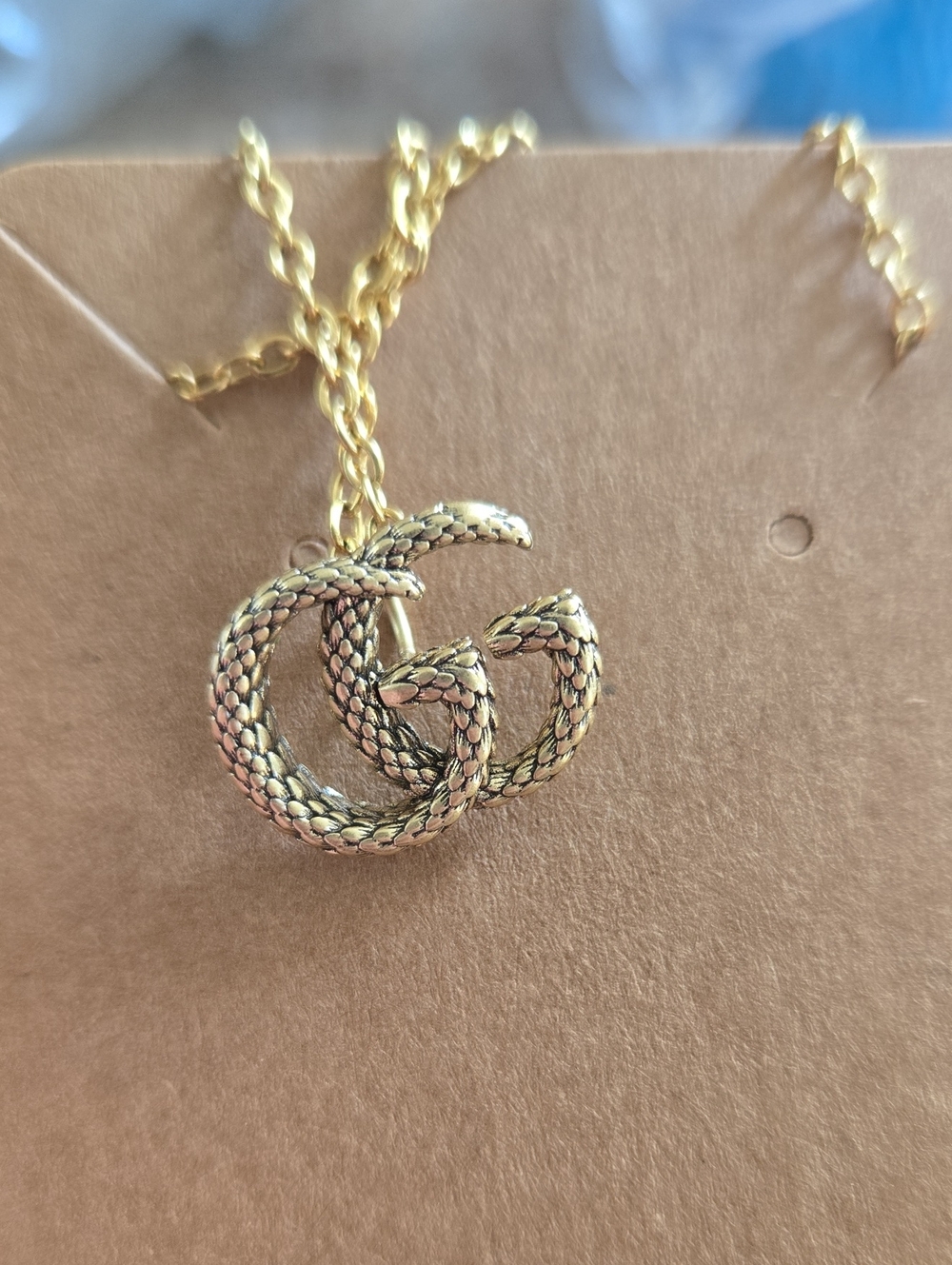 Textured Double-G Snake Pattern Pendant Necklace - Aged Gold Tone.  (BIN 011)